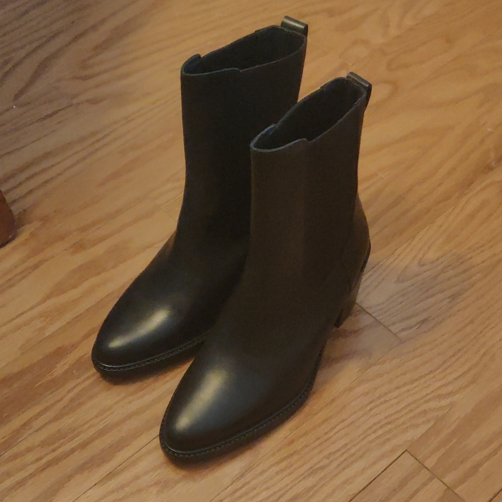 COS chelsea boots